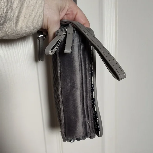 Vera Bradley RFID Crossbody Wallet Wolf Gray embroidered Flowers Dragonfly - Picture 15 of 16